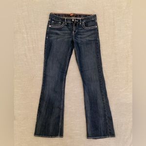Super cute y2k 2000’s miss me style levi’s bootcut jeans